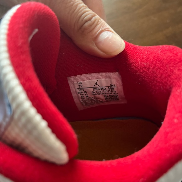 Air Jordan 4 Retro Big Kids Size 7Y - Picture 9 of 10